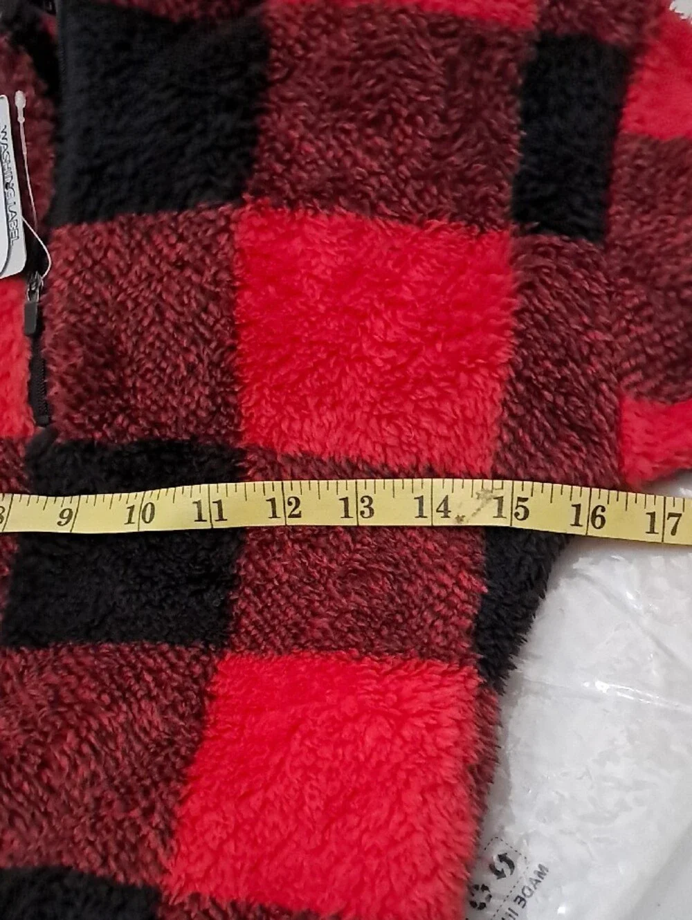 Girls Size 6-7 Red & Black Buffalo Plaid Sherpa Hoodie